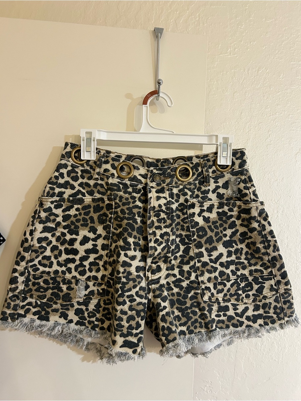 💜3 for $25💜BiBi Leopard-Print Denim Shorts with Grommet Waist